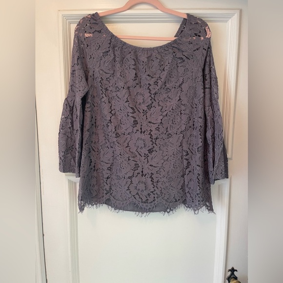 Chaser NWT Grey Lace Bell Sleeve Off the Shoulder Top Size: M - Picture 5 of 8